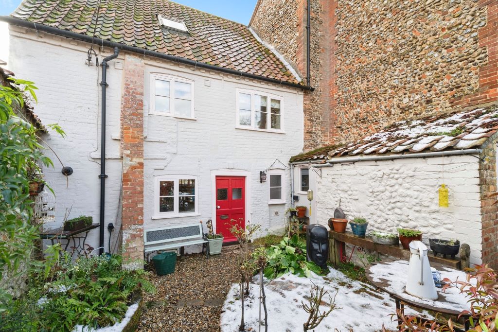 Property photo 1 of 19