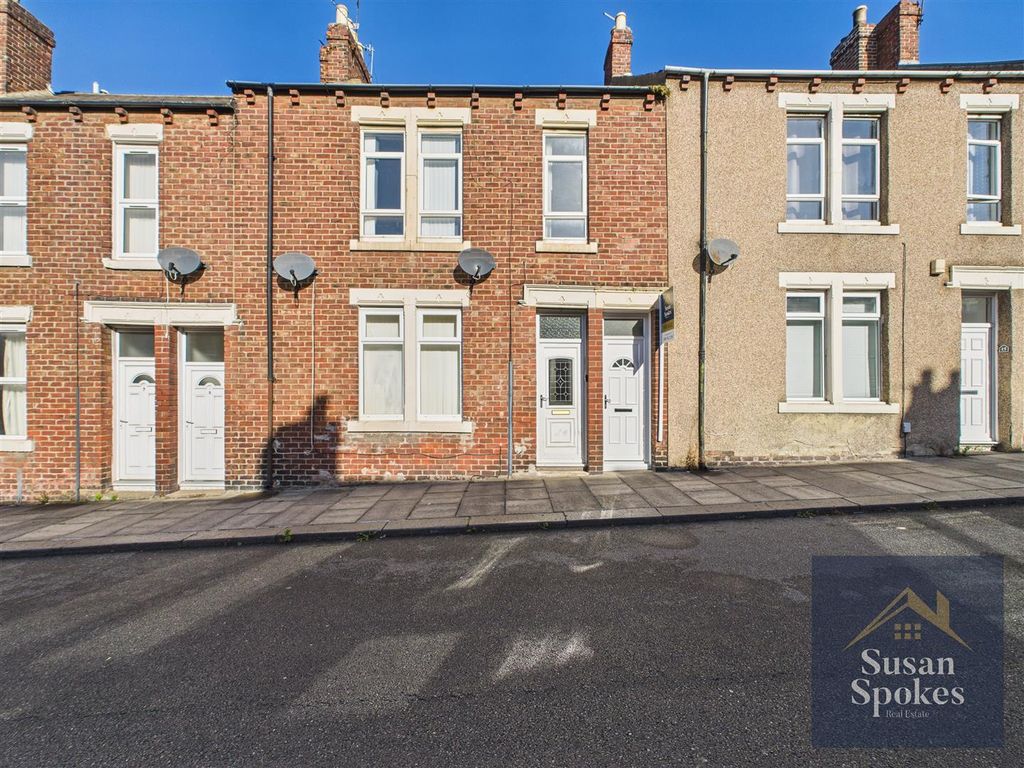 Property photo 1 of 19 Cam01858G0-Pr0182-Still026.Jpg