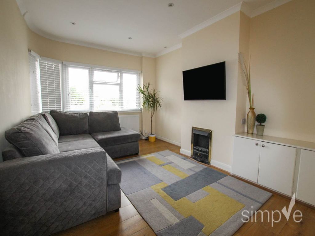 Property photo 1 of 11 Img_4882