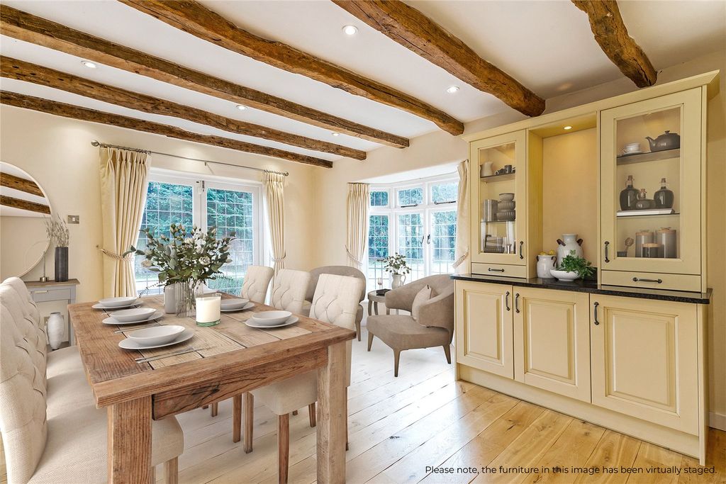 Property photo 3 of 19 Dining Area