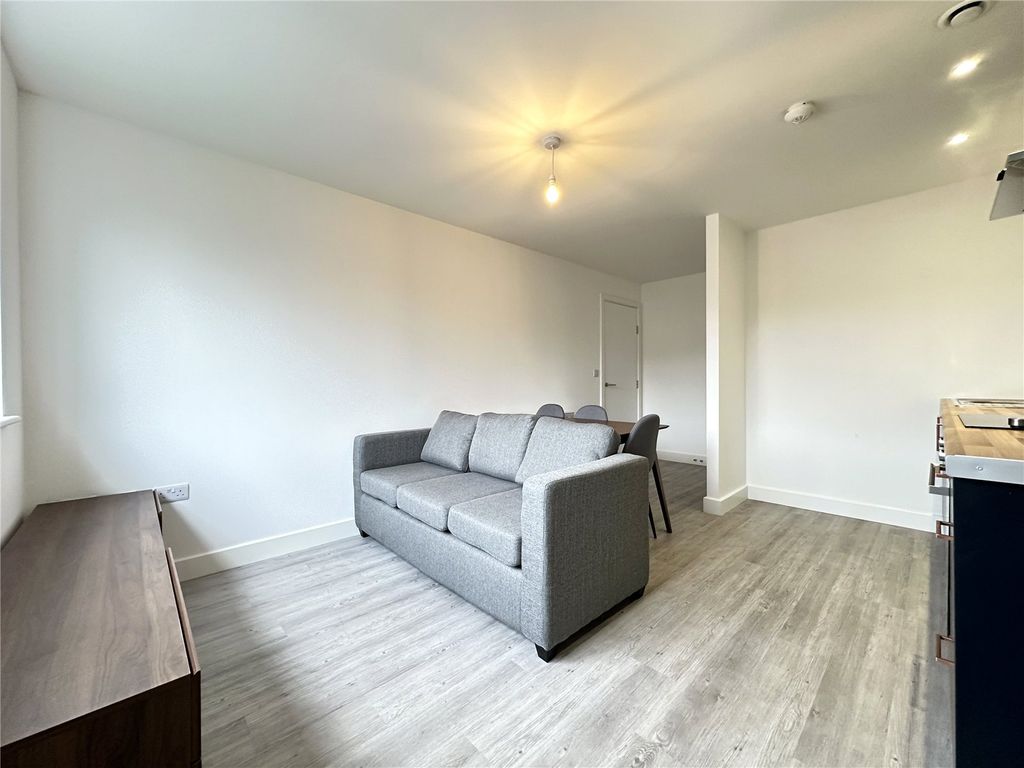 Property photo 2 of 8 Picture No. 07