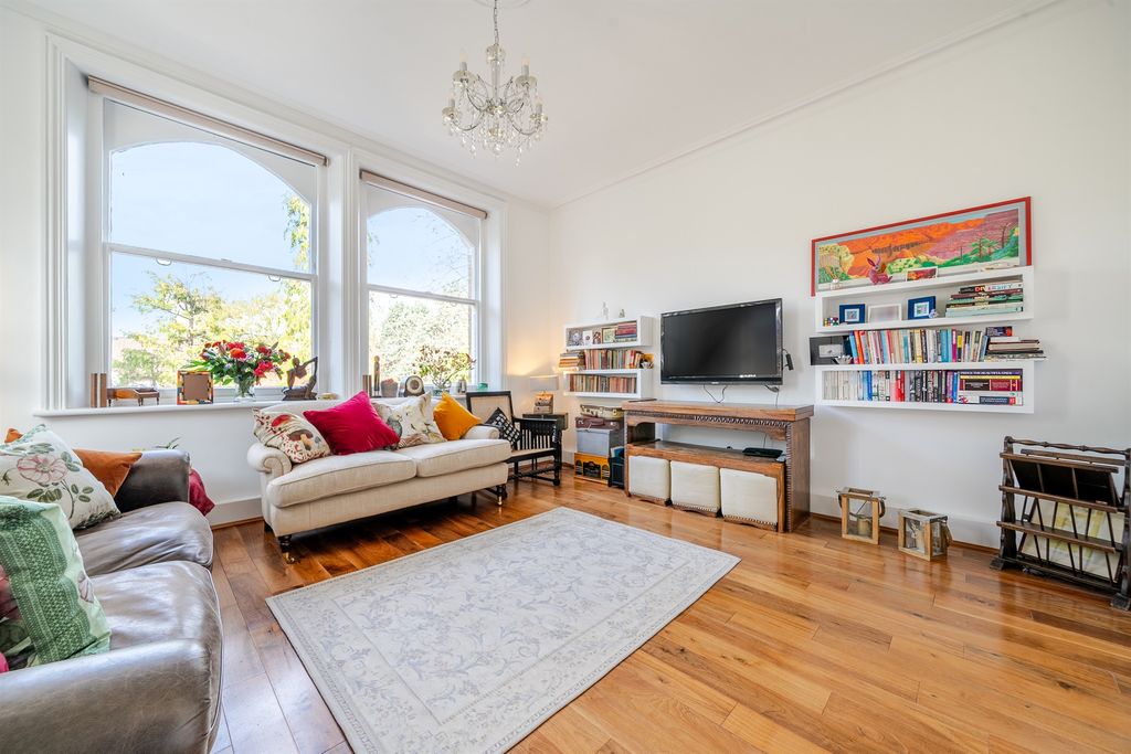 Property photo 2 of 12