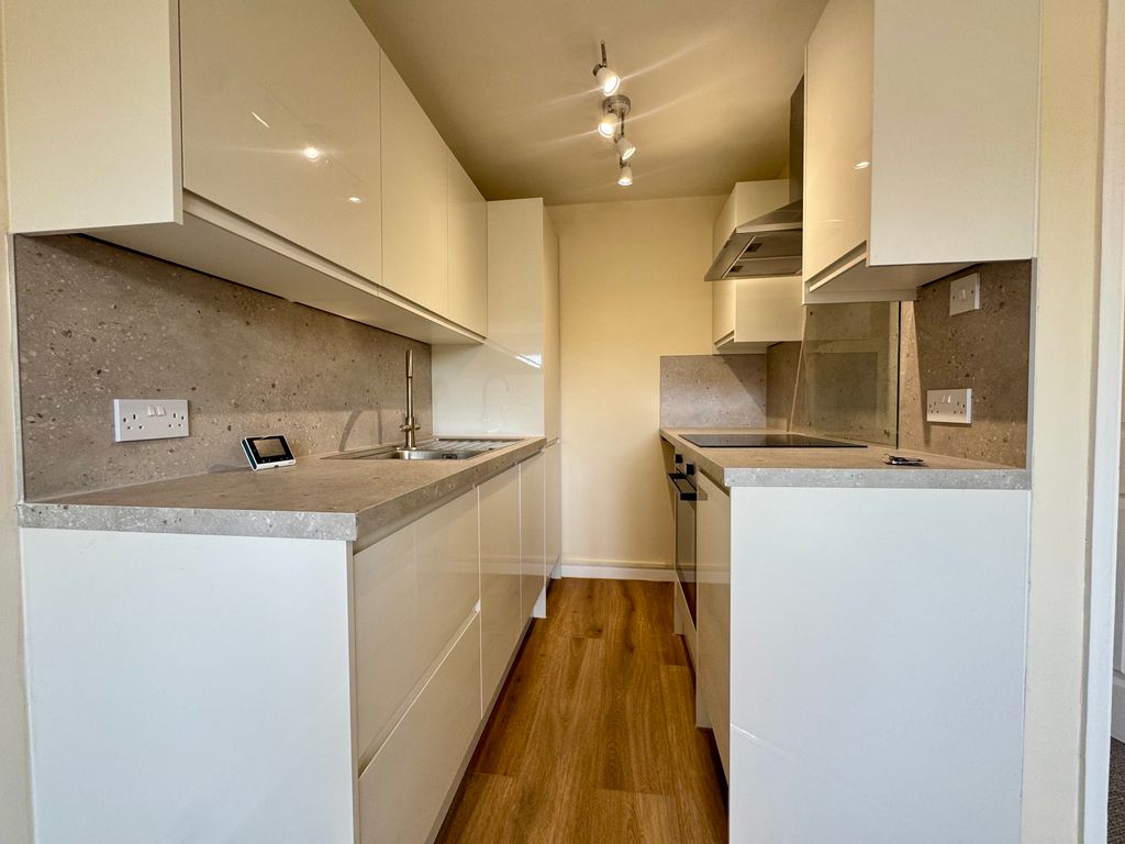Property photo 2 of 9 Image
