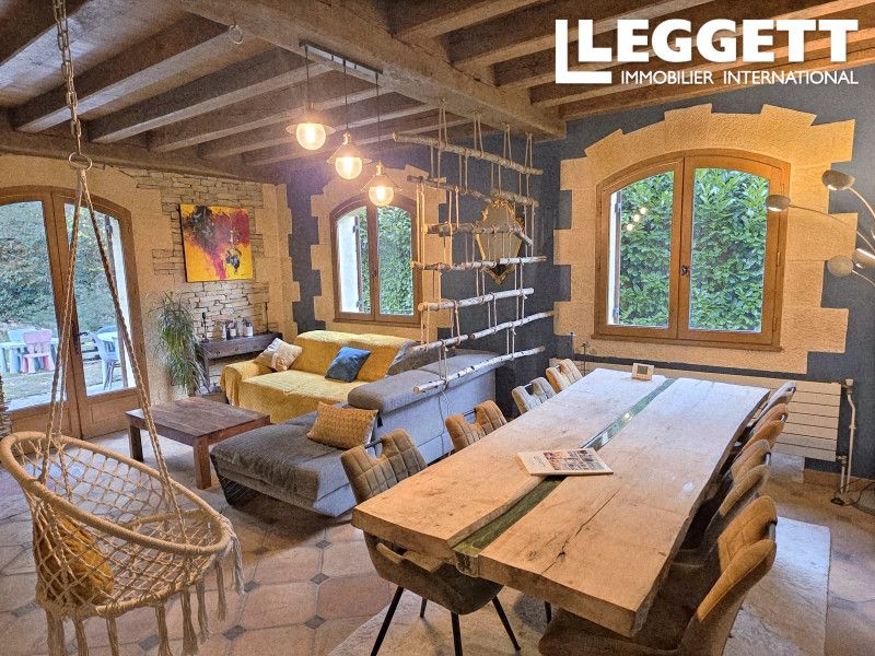 Property photo 2 of 10