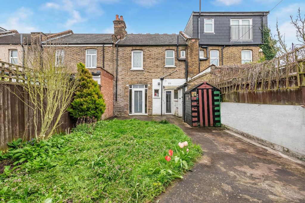 Property photo 3 of 16