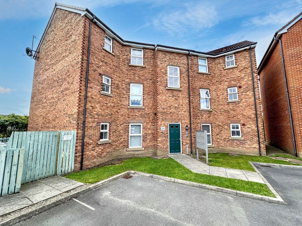 Property photo 1 of 11
