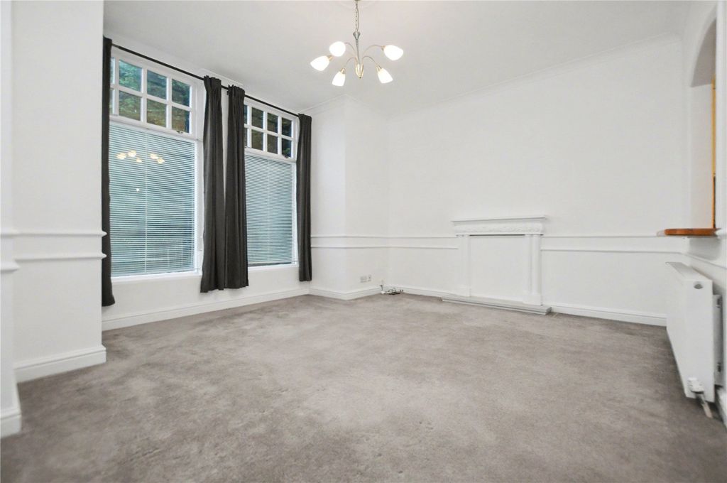 Property photo 2 of 12 Picture No. 11