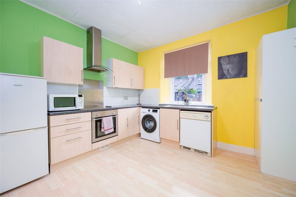 Property photo 3 of 13 Don Street
