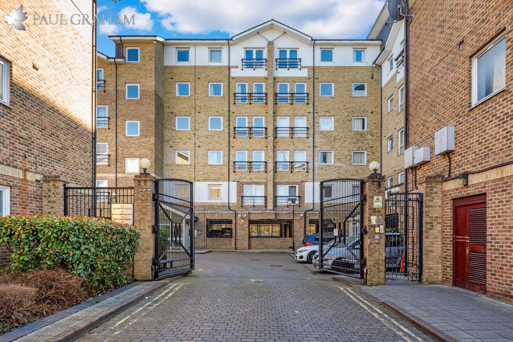 Property photo 1 of 12 Dsc05163