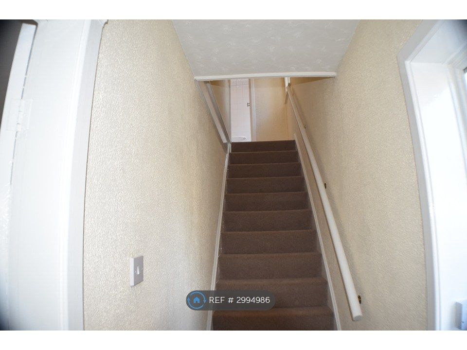 Property photo 2 of 22 Stairs
