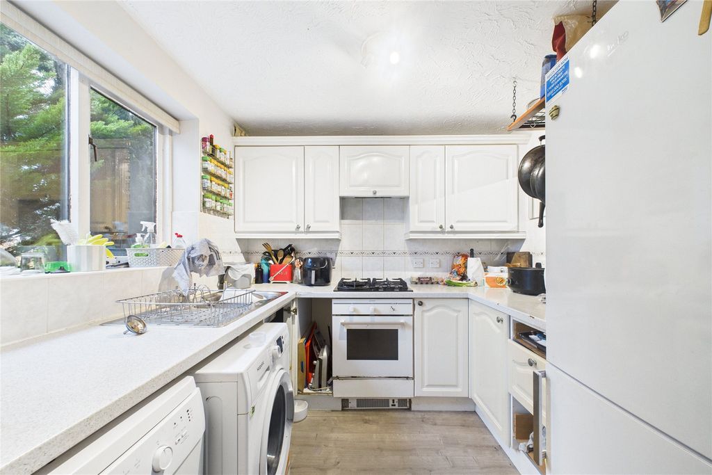 Property photo 3 of 8 Picture No. 01