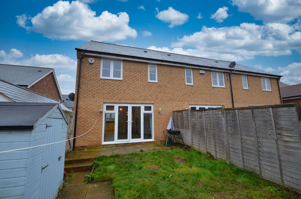 Property photo 2 of 23