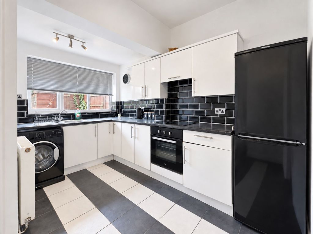 Property photo 2 of 13