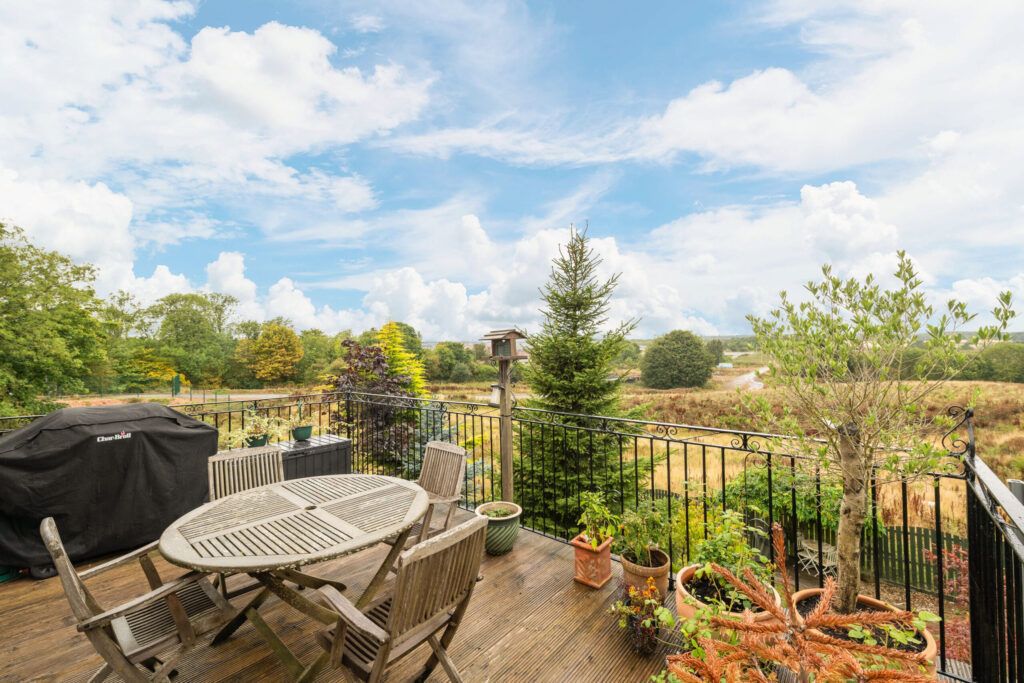 Property photo 3 of 29