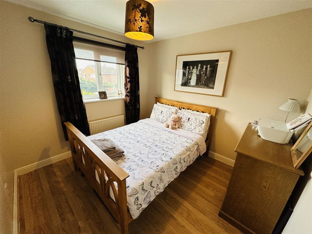 Property photo 2 of 17 Bedroom Two