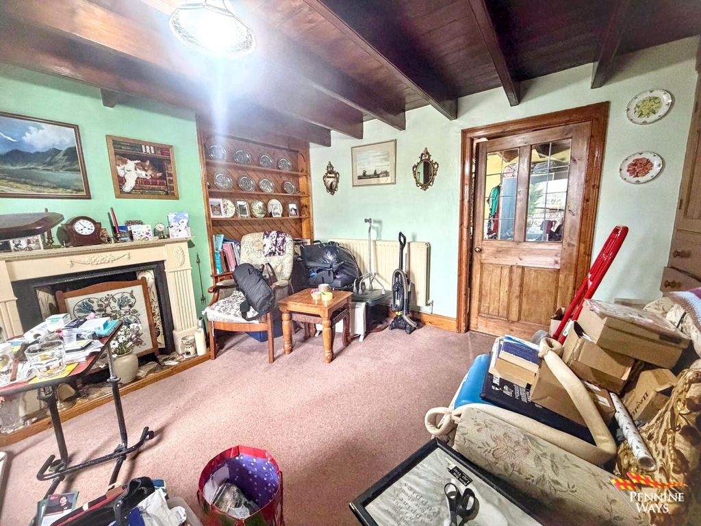 Property photo 3 of 25