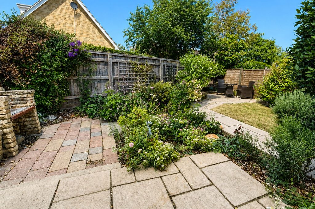 Property photo 2 of 17 Picture No. 04