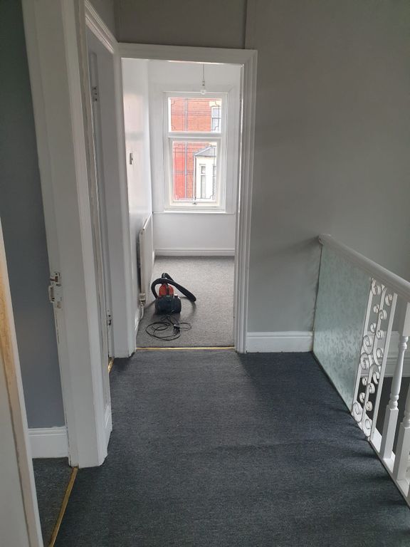 Property photo 2 of 34