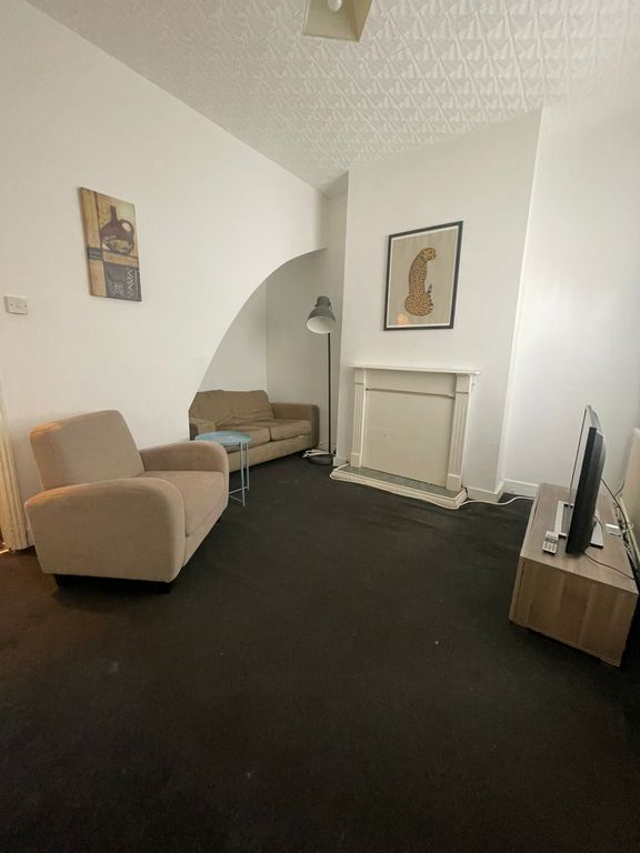 Property photo 2 of 4