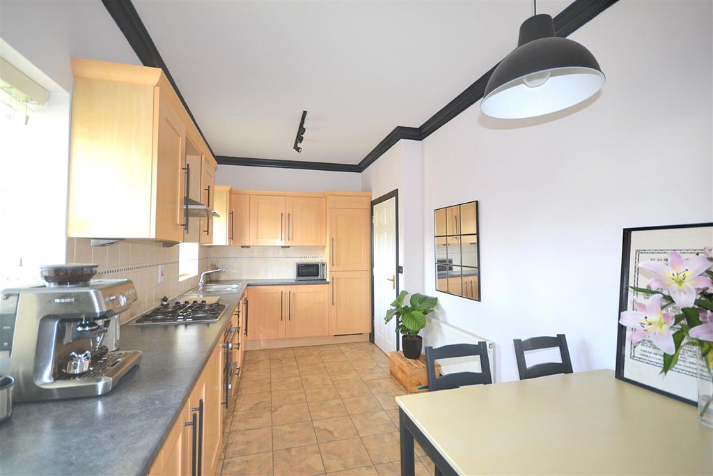 Property photo 1 of 11 1 (3).Png