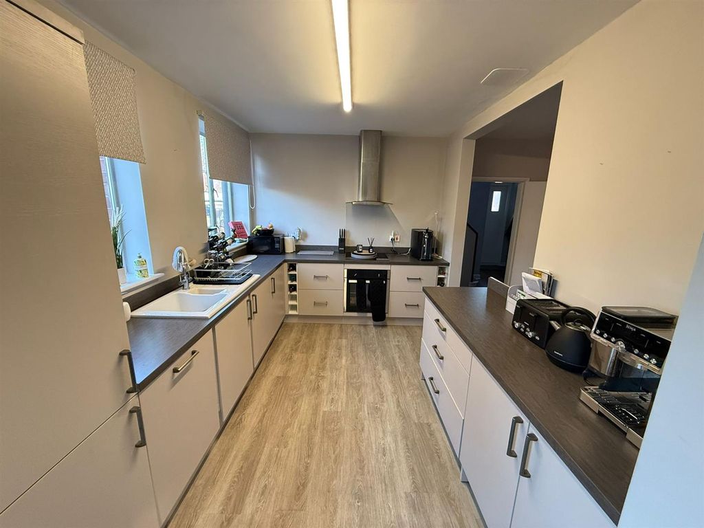 Property photo 3 of 15 Photo-2026-03-31-11-24-09.Jpg