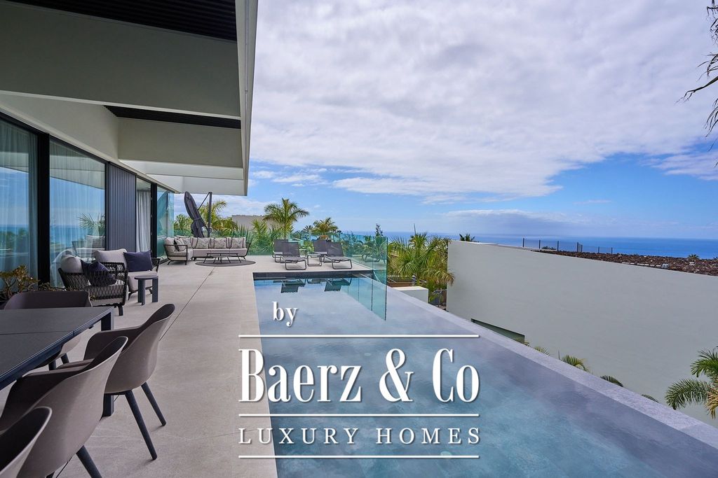 Property photo 3 of 49