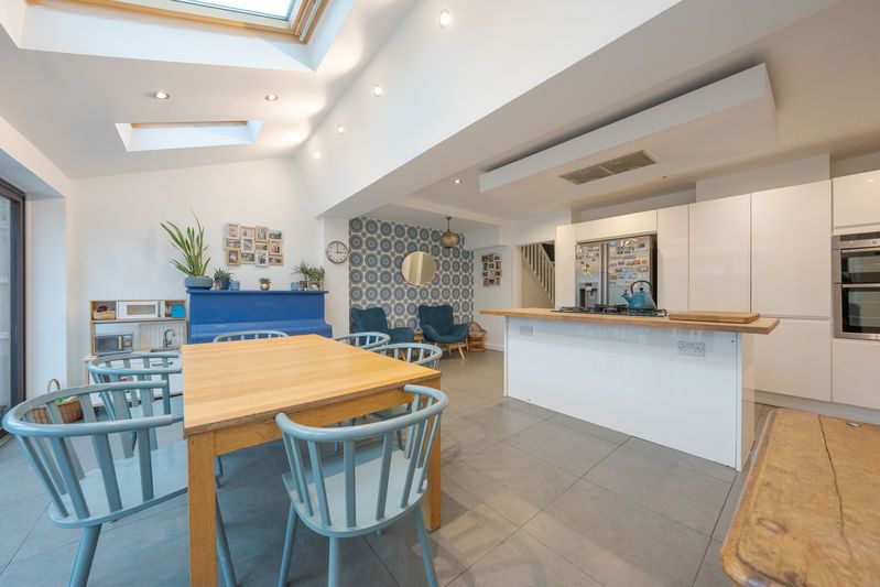 Property photo 3 of 23 Photo 8