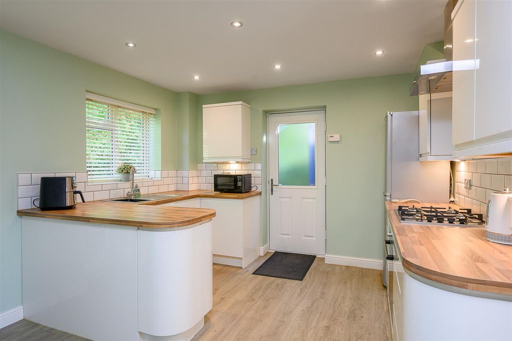 Property photo 2 of 16 Kitchen Dining