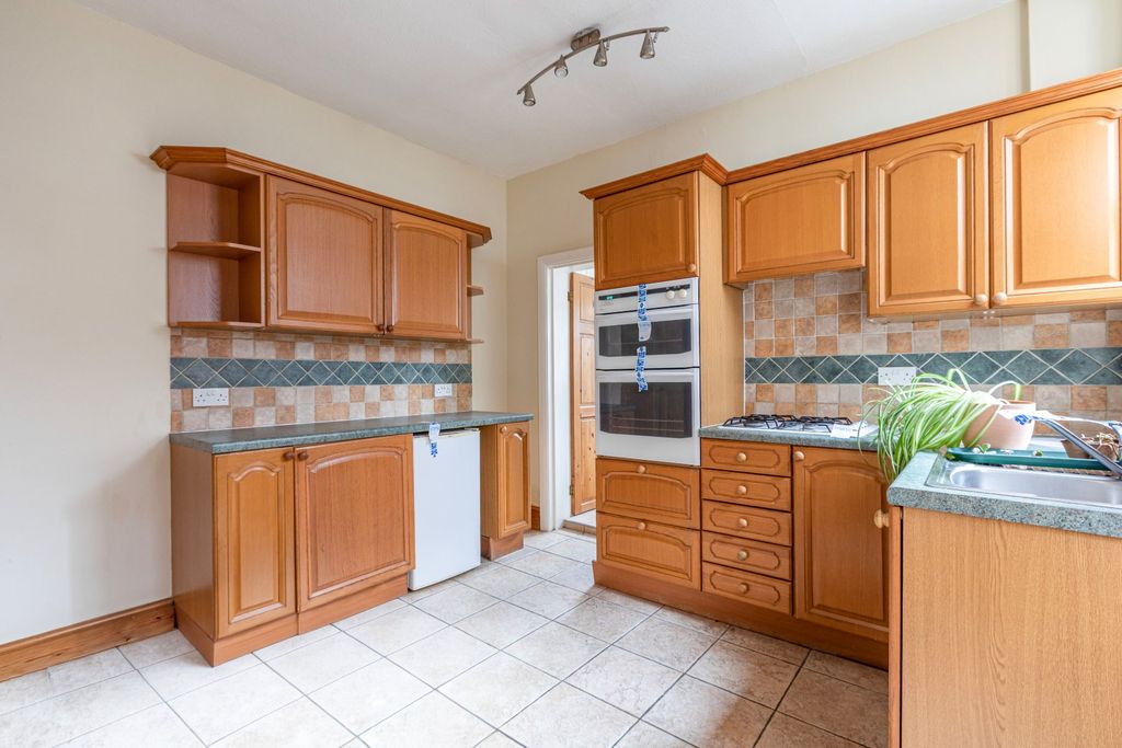 Property photo 3 of 22 Picture No. 07