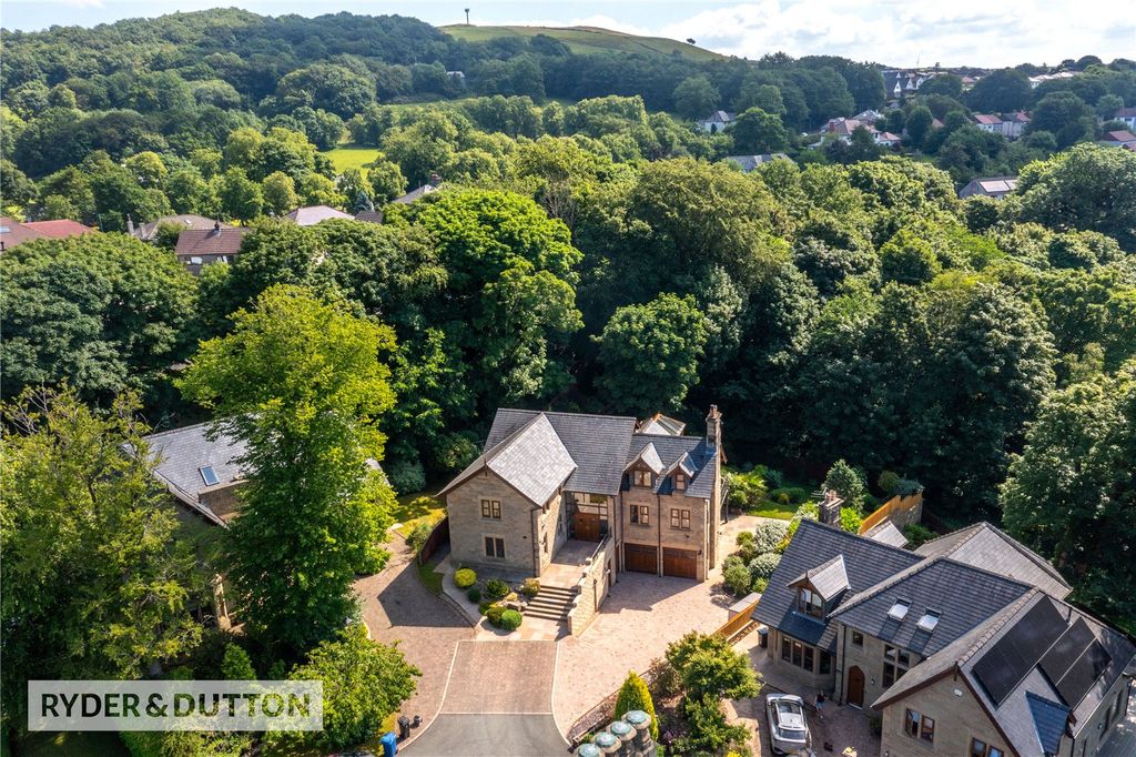 Property photo 2 of 48 Superb Green Setting