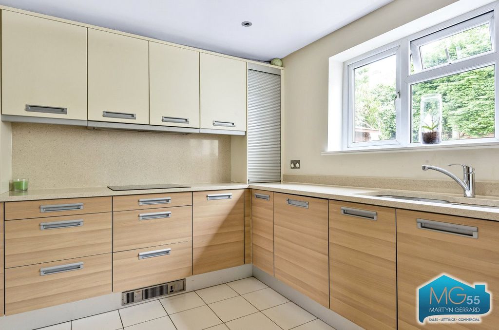 Property photo 3 of 10 Picture No. 10