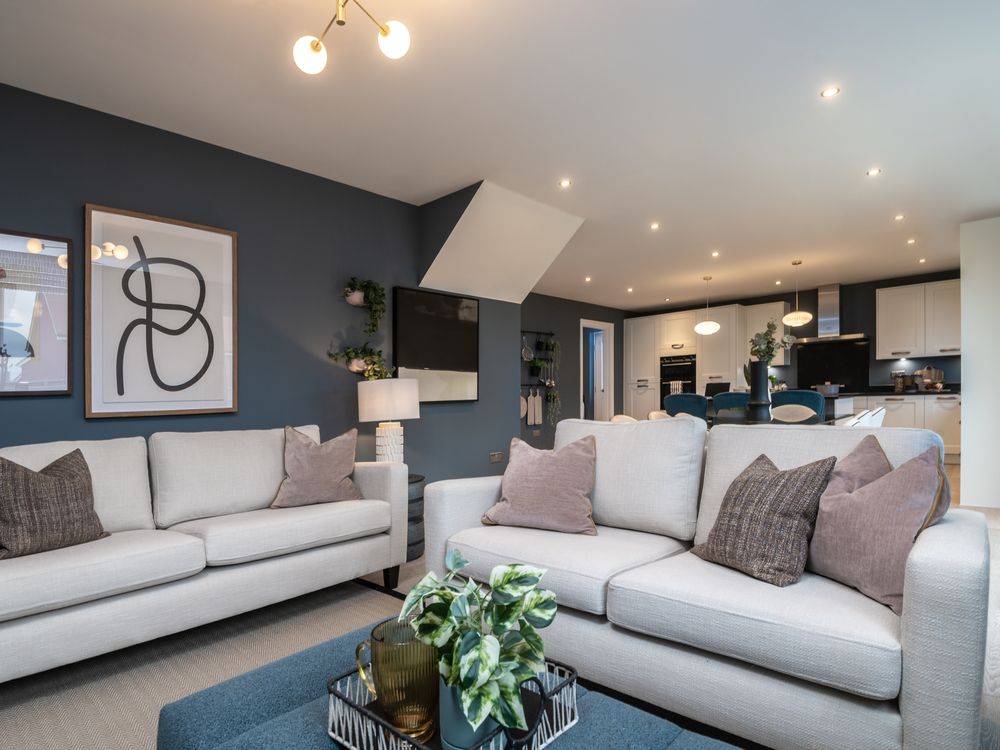 Property photo 3 of 10 Redrow - The Arley - Family