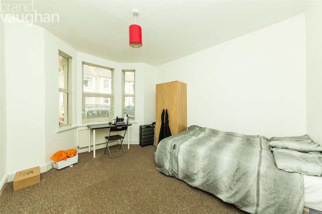 Property photo 2 of 12 Picture No. 45