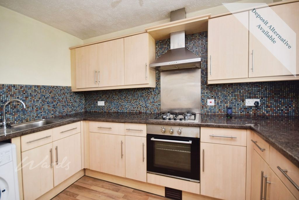 Property photo 2 of 8 Kitchen