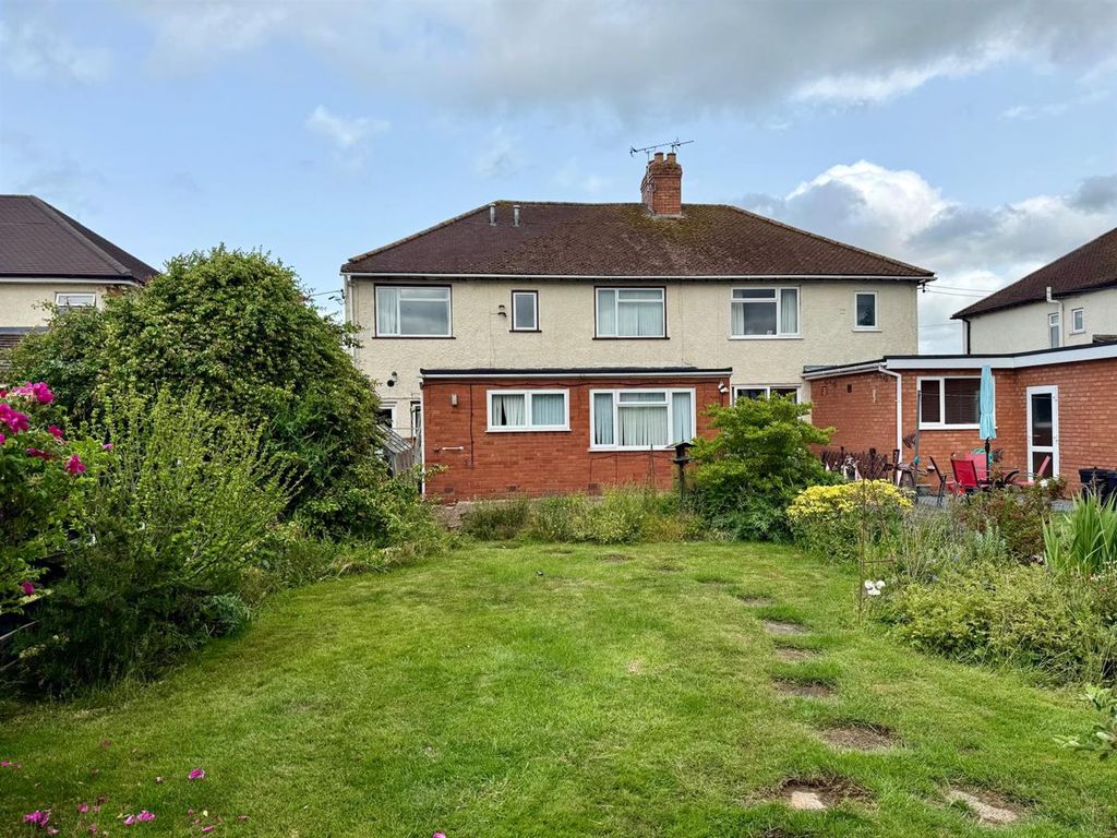 Property photo 2 of 18