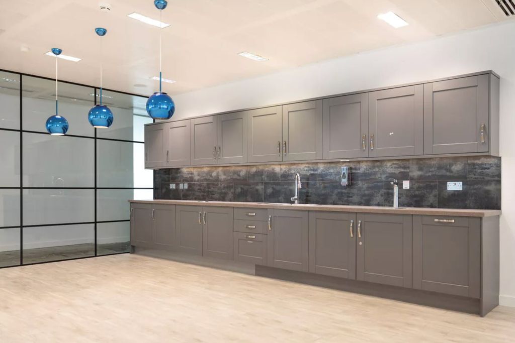 Property photo 2 of 5 255 Kitchen.Png