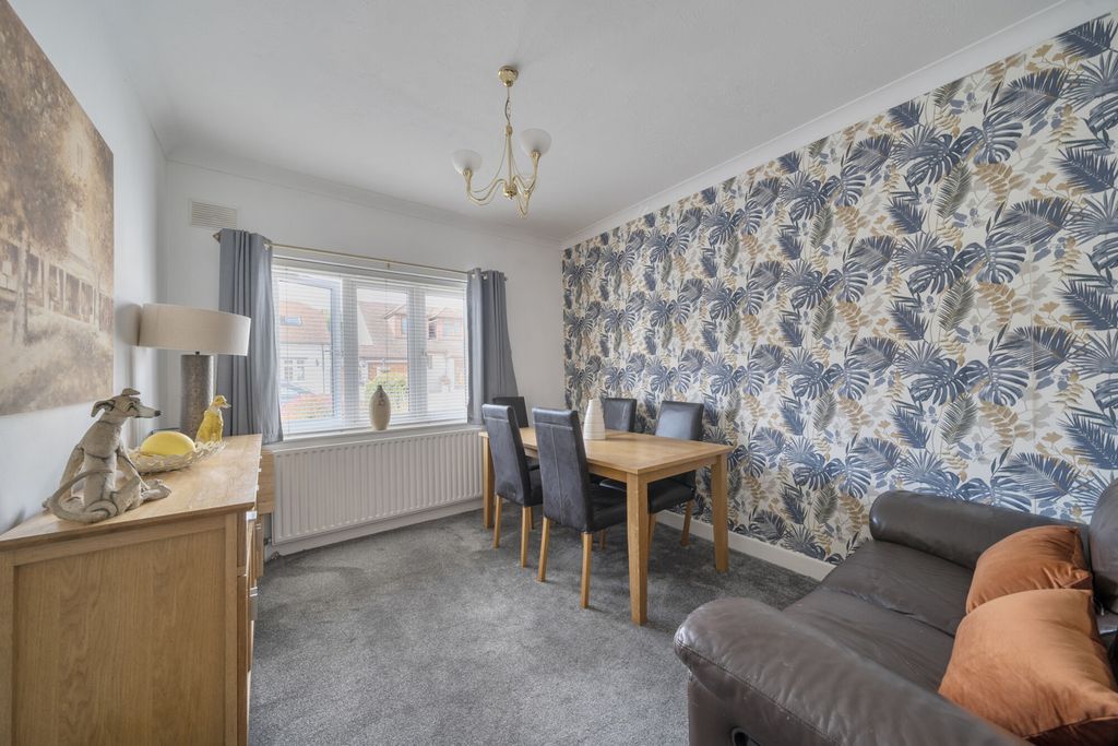 Property photo 2 of 20 1359724-9-68Da999...