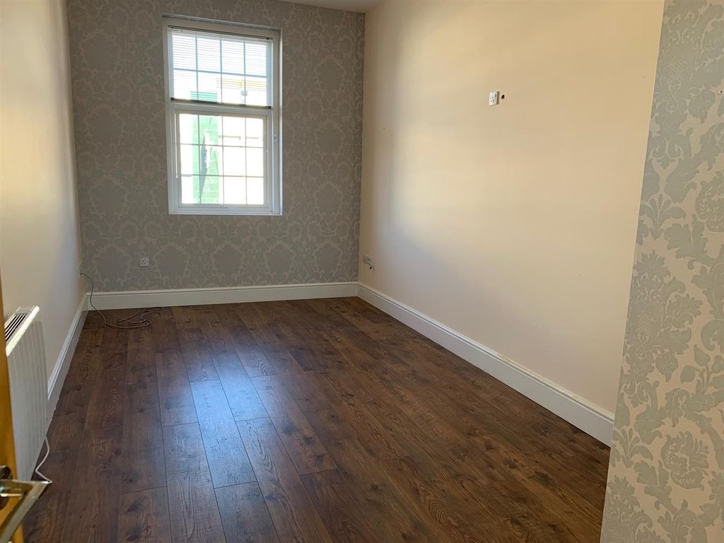 Property photo 3 of 8 Img_2346.Jpg