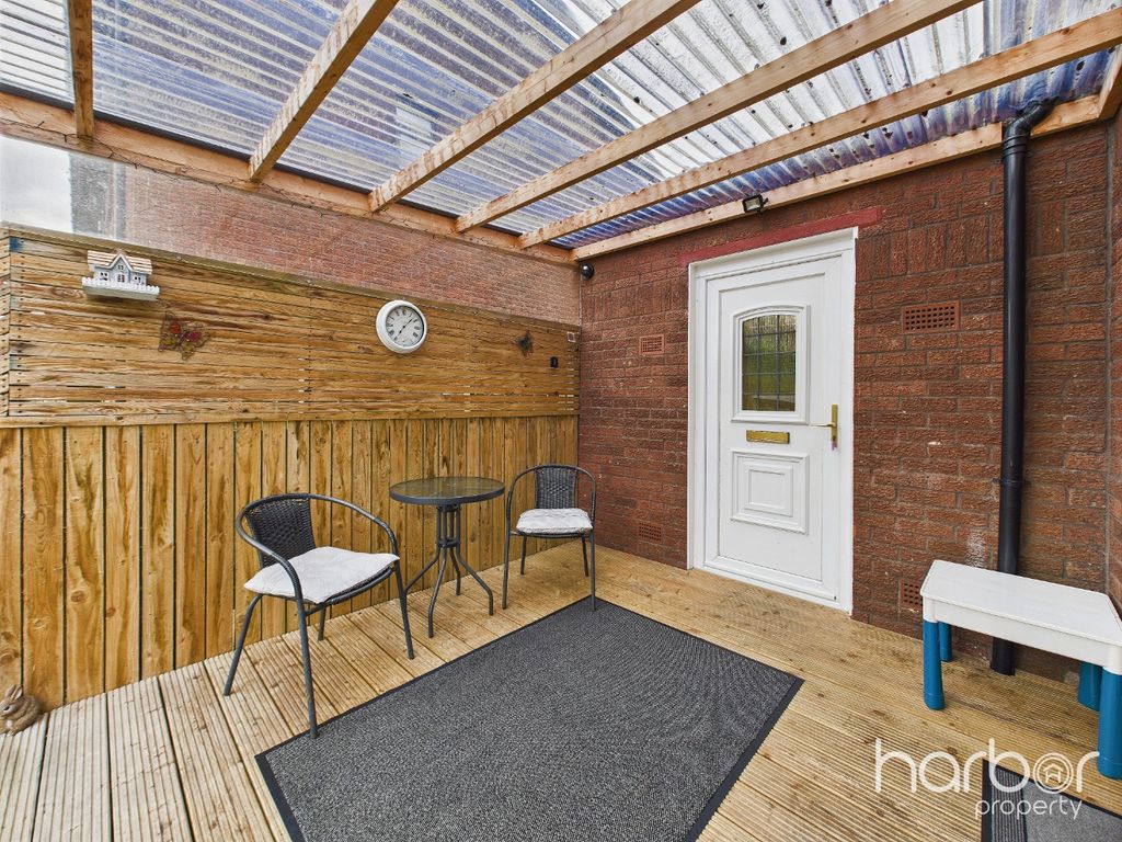 Property photo 3 of 22 4322865