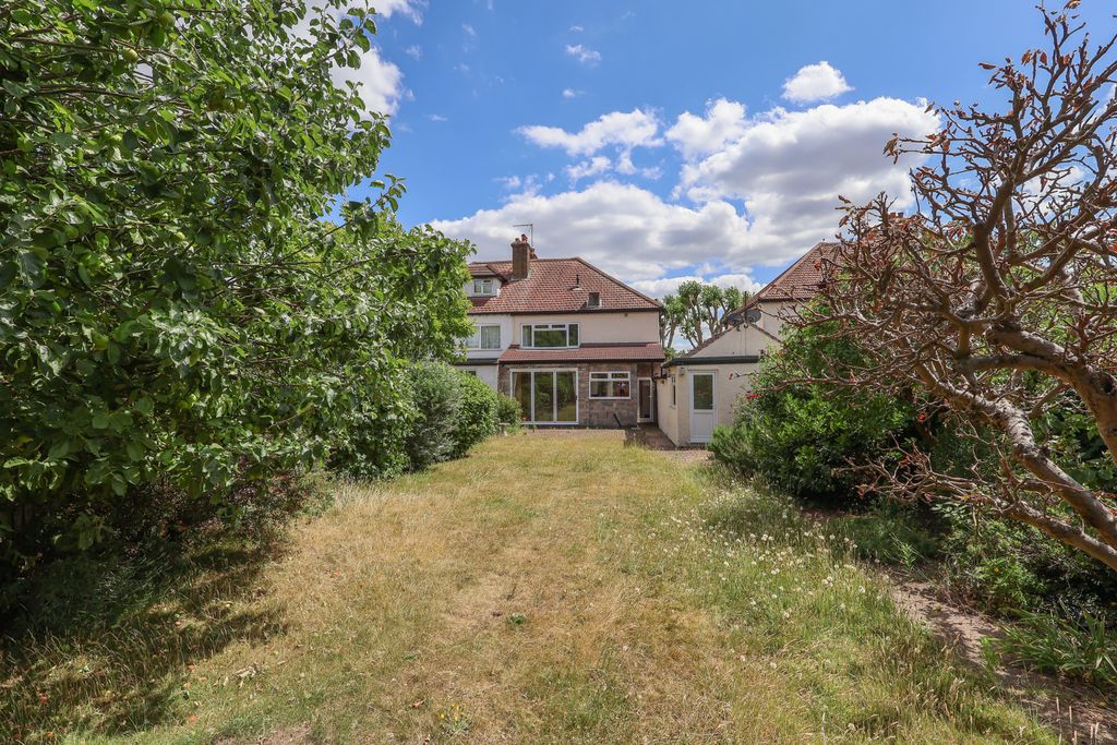 Property photo 3 of 20 17