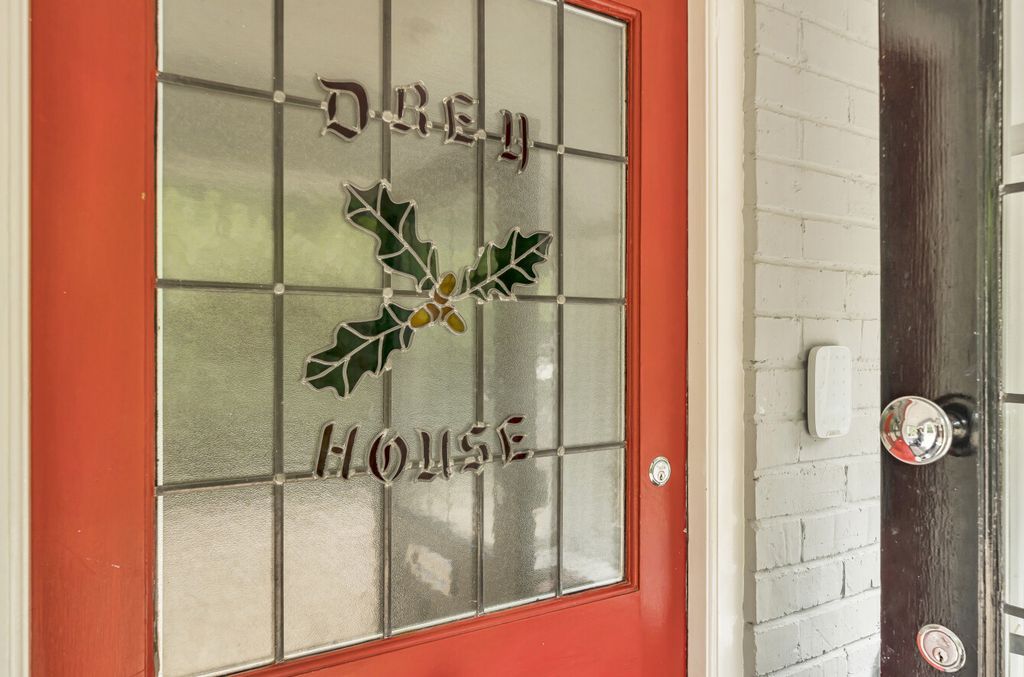 Property photo 2 of 26 1329204-4-688399E...