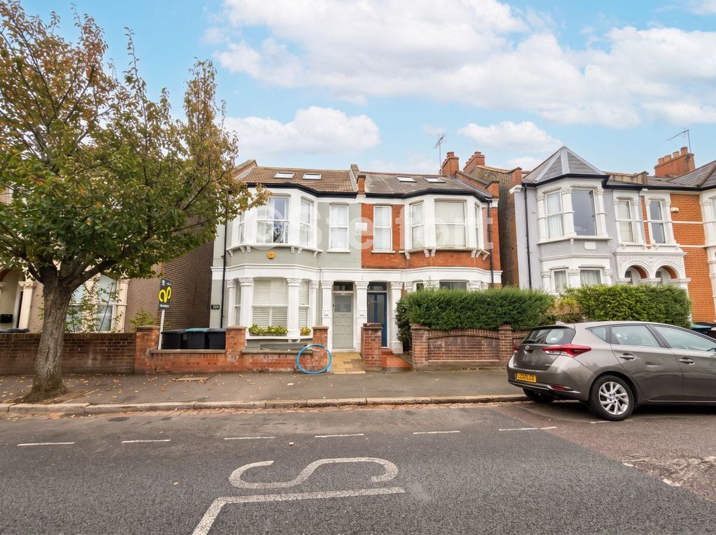 Property photo 1 of 7