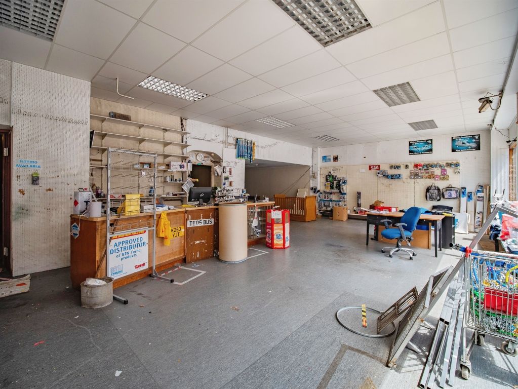 Property photo 3 of 25