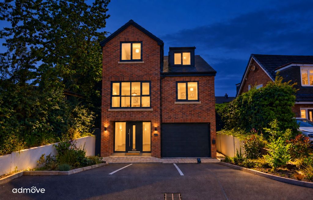 Property photo 1 of 32