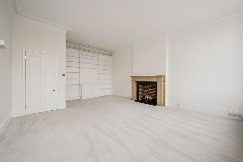 Property photo 3 of 10 Image