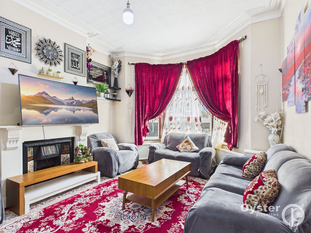 Property photo 2 of 15 Reception