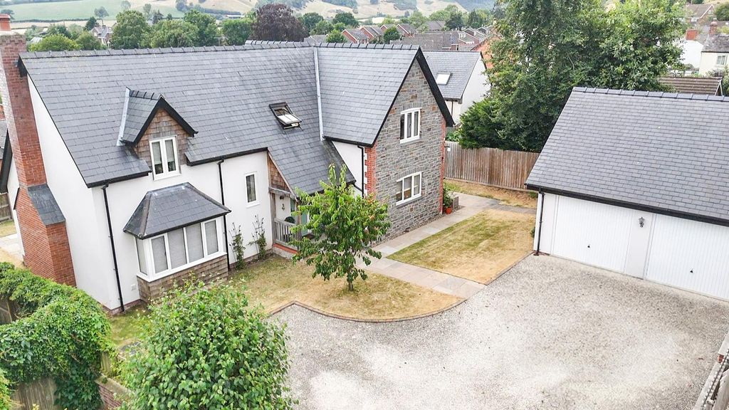 Property photo 1 of 24