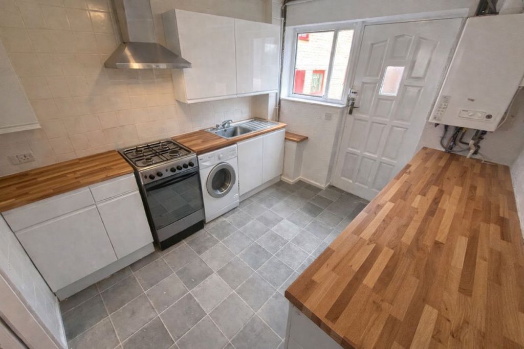 Property photo 2 of 10 Image 2