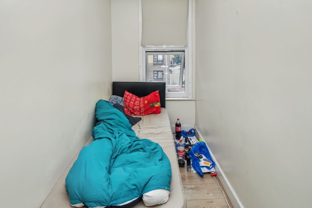 Property photo 3 of 21 283 Church Road, Leyton, London, E10 7Bq