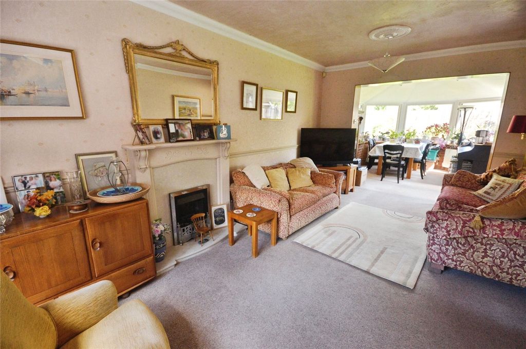 Property photo 3 of 16 Picture No. 06